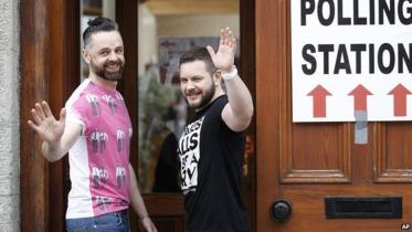 Gay-marriage-AP.jpg