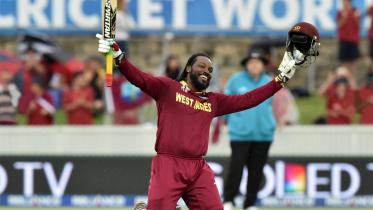Gayle 200.jpg
