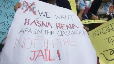 Hasna-wb.jpg