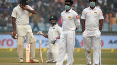 Sri Lanka cricket players wearing masks