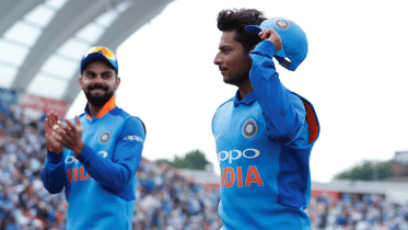 KuldeepYadav.gif