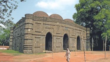 Kusumba Mosque.jpg