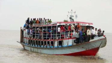  launch operation,halt,Daulatdia-Paturia route,Bangladesh Inland Water Transport Authority (BIWTA),the river Padma ,Inclement weather,suspended