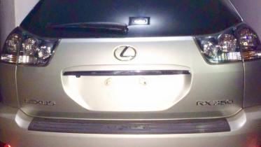 LEXUS-2WB.jpg
