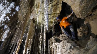 longest-salt-cave.jpg