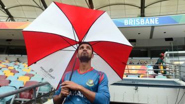 Bangladesh captain Mashrafe Mortaza looks skywards from the players' entrance 