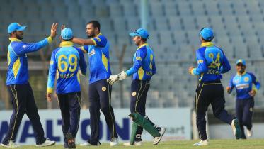 Mash's four leads to Abahani's seventh