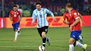 Messi-abs.jpg-NS.jpg