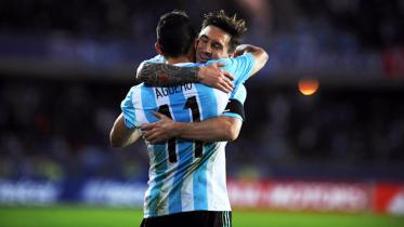 Messi-Aguero.jpg-NS.jpg