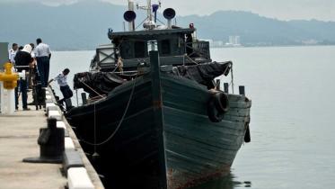 Migrants-boats.jpg