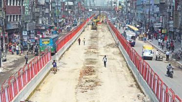 Dhaka Metro Rail in Shewrapara, Mirpur, Dhaka