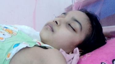 Muktamoni, who was diagnosed with a tumor in her hand in August, is taken to the Intensive Care Unit of Dhaka Medical College Hospital in “critical condition”. 