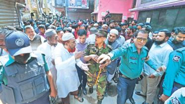 Drives in Old Dhaka Chemical Factories