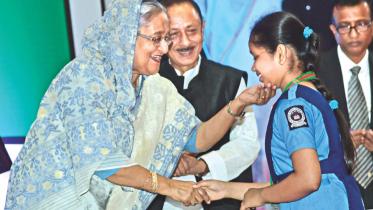 PM tells teachers,guardians