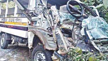 road crash.jpg