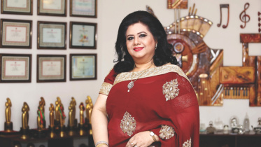 runa laila.jpg