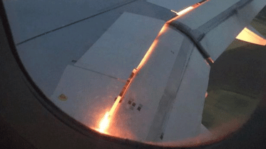 Saudi-Arabia-team-plane-on-.gif