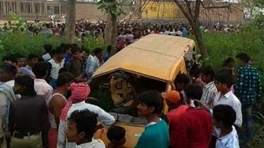 school-van--web.jpg