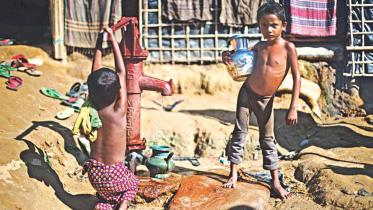 Two Rohingya children