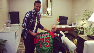 Shakib Al Hasan with Pranab Mukherjee