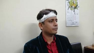 2 journalists assaulted