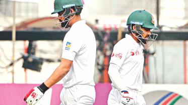 Tamim Iqbal-Mominul Haque