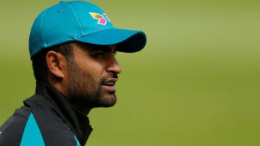 Tamim at nets.jpg