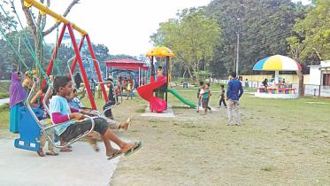 Tangail police chief makes park safe