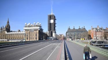 Westminster-Bridge-in-central-London.jpg
