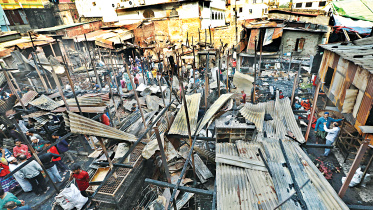 fire-at-kaptan-bazar.jpg