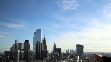 omicron-takes-toll-on-uk.jpg