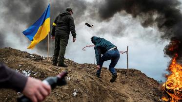 ukrainian-civilian-molotov-cocktails.jpg