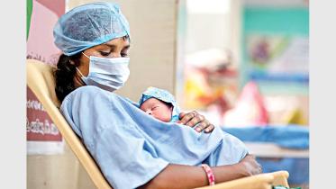 vaccinating-mother.jpg
