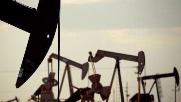 oil-prices-plunge.jpg