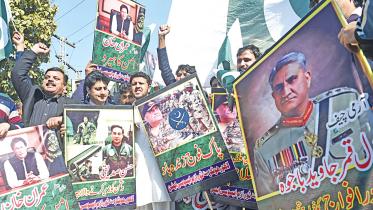 pakistan-democracy-1.jpg