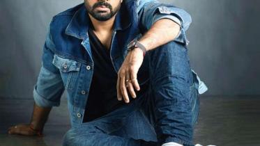 abhishek-bachchan-wallpaper-june-2-2021-5.jpg