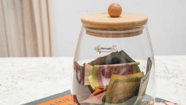teaching_money_habits_to_our_children.jpg