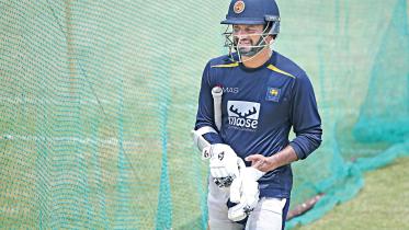 dimuth-karunaratne.jpg
