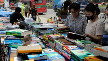 No matter what type of book you are looking for, you will find it at the Mirpur 10 book market.