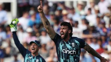 topley.jpg
