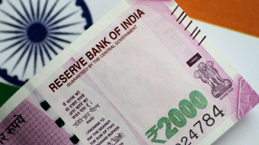 indian-rupee-weakens.jpg