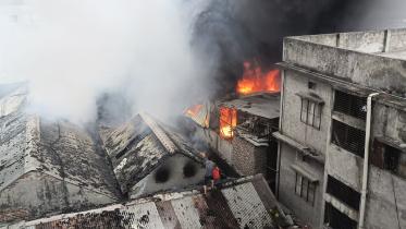 fire in Old Dhaka