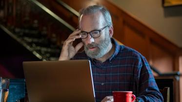 straight-man-bob-odenkirk-social-featured.jpg