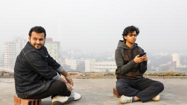 Image showing a gap in communication between two men. 