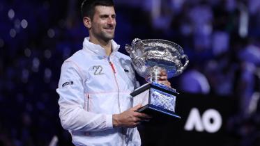 nd_with_trophy_.jpg