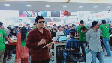 Actor Ferdous at the Boi Mela