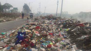 The entrance to Patuakhali municipal area, the gateway to Kuakata, has now transformed into a dumping ground as the authorities are yet to set up a designated spot for garbage dumping