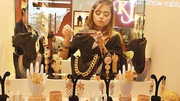 Price of gold hit Tk 112,440 per bhori