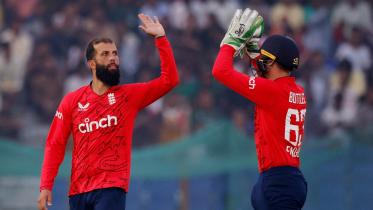 moeen.jpg