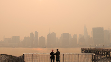 2023-06-08t013451z_1050049800_rc2me1amep72_rtrmadp_3_canada-wildfires-new-york.jpg